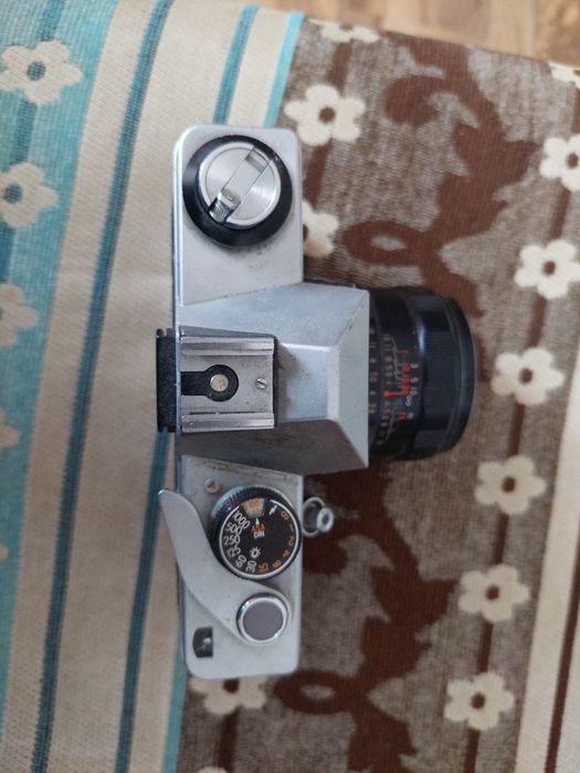 Aparat foto pe film Praktica L, cu obiectiv 2.8 , f-50mm,model vintage