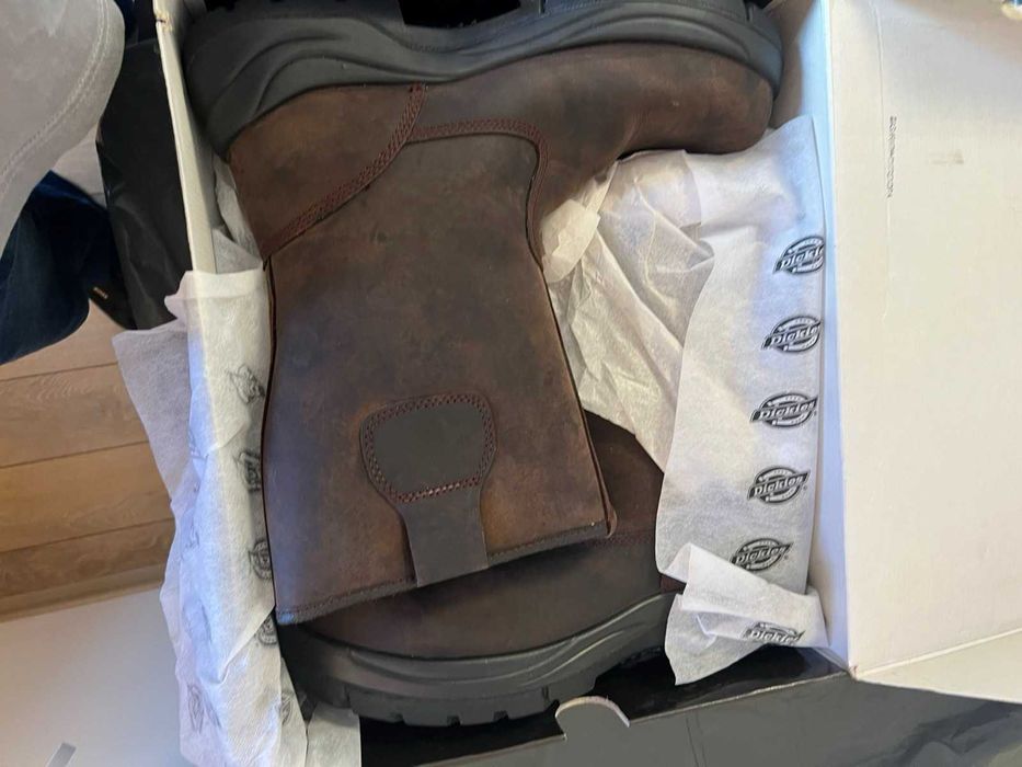 НОВО Предпазни ботуши DICKIES в кафяво 45