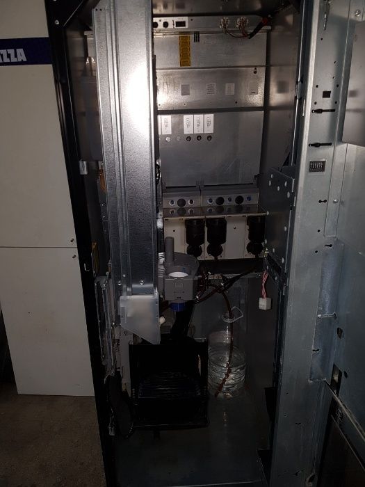 Вендинг машина с две мелачки Астро Зануси Vending Zanussi Astro