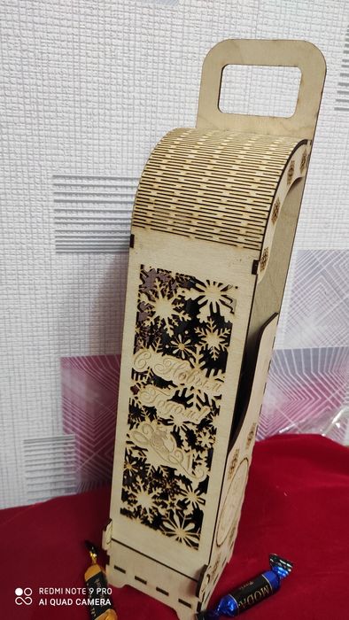 Продам подарочные коробки