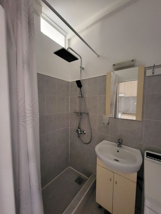 Garsonieră de închiriat