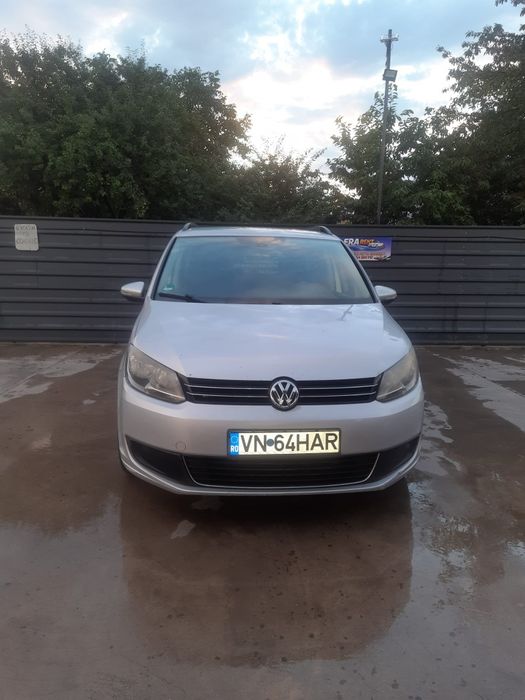 VOLKSWAGEN Touran 2011 — imagine 3