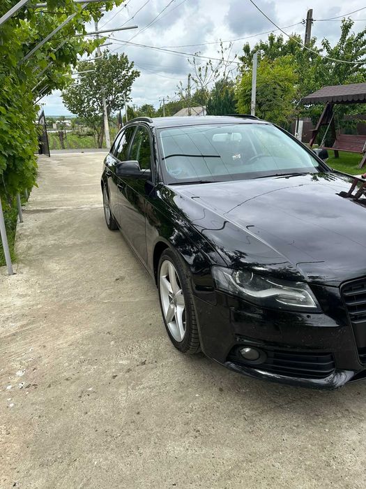 AUDI A4 0 — imagine 3
