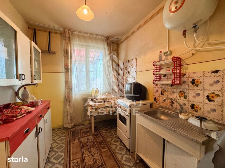 Apartament 2 camere, 45mp utili, zona Stadion, Hunedoara