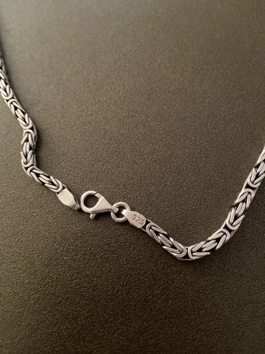 Продам серебряную цепочку