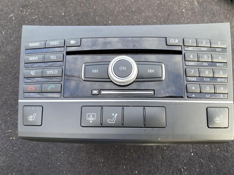 Навигация/СД Радио/E-class W212/Е-класа W212/2011г./Harman Kardon