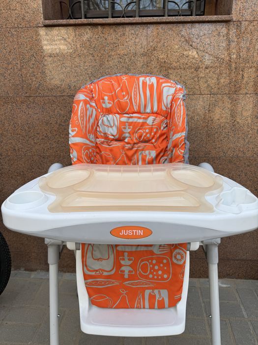 Детский стульчик для кормления Justin.