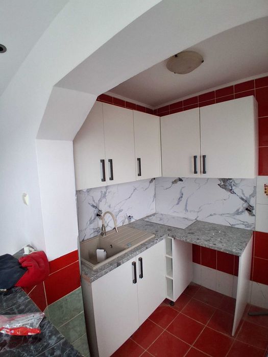 Apt cu 2 camere semidecomandat