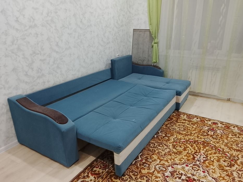 Продам диван 35000т  2,30*80см