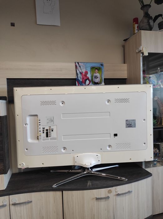 Смарт Телевизор SAMSUNG 55 инча