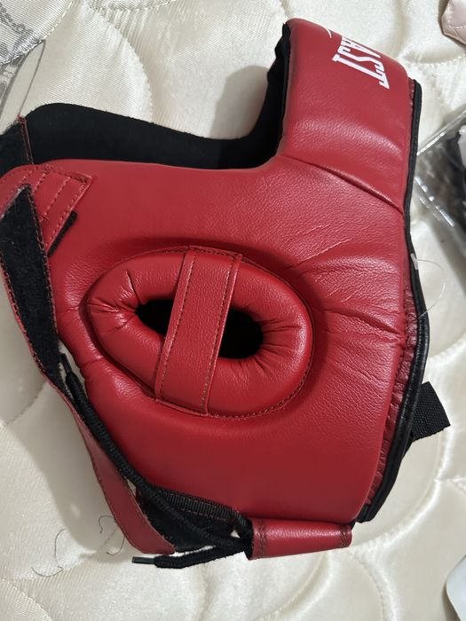 Перчатки и шлем для MMA