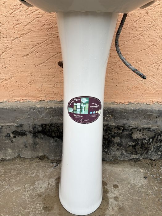 Раковина керамика с ножкой