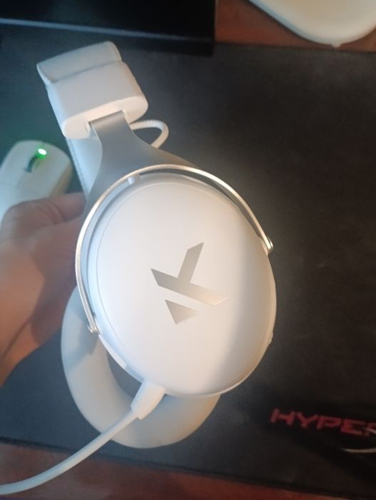 Mchouse v9 pro white