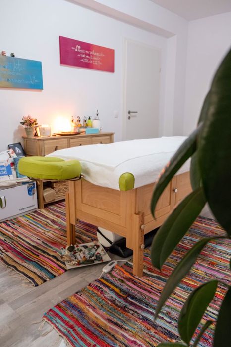 Masaj de relaxare, terapeutic, sportiv reflexoterapie,epilare cu zahar