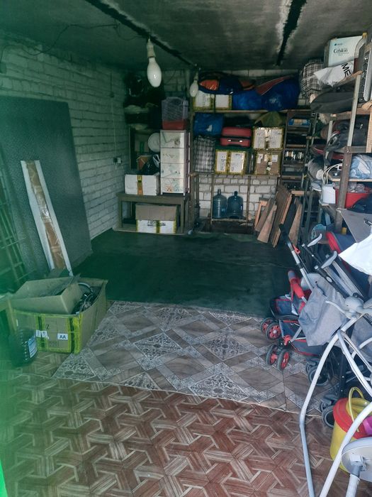 Продам гараж в кооперативе Строитель