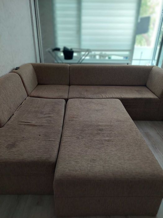 Диван бежов  215/240