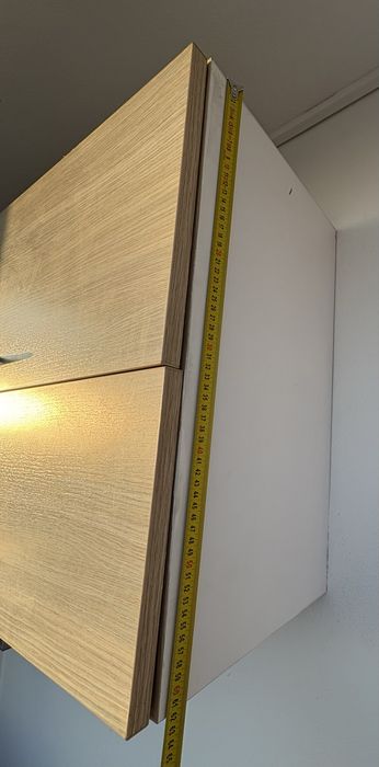 Vand hota Beko cu dulap incorporata cu tub pentru ventilare naturala