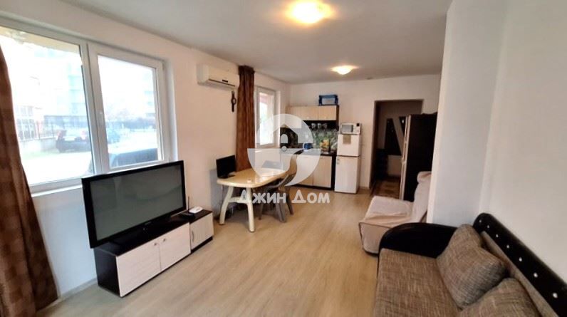 Продава се Едностаен апартамент в к.к. Слънчев бряг - 44 кв.м за 568 €/кв.м - Снимка #1
