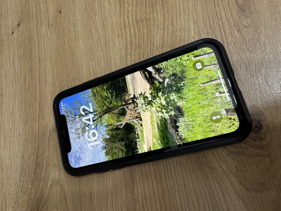 Vând iPhone XR stare foarte bună + Husa noua Mobilfox+ folie ecran noua Mobilfox