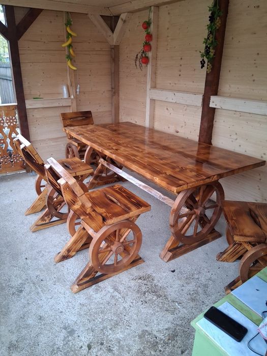Set masa bănci  , Balansoar  leagan  lemn rotund rustic
