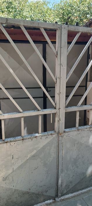 Дава се под наем Гараж / Паркомясто в Силистра, Римска гробница - 14 кв.м за 76.5 € - Снимка #1