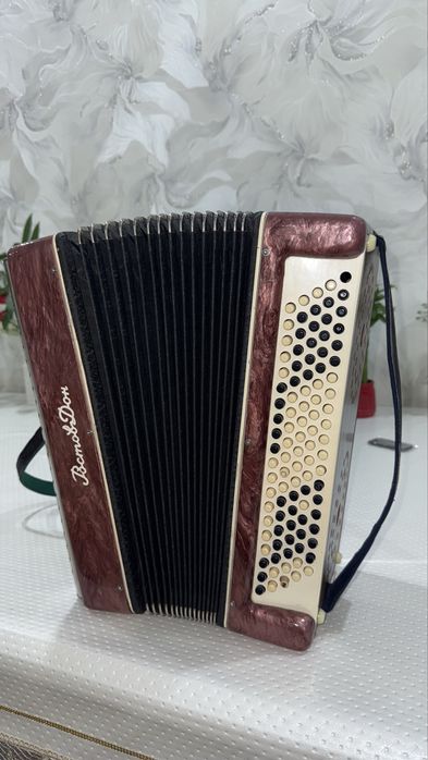 Баян сатылады! Отличное состояние!