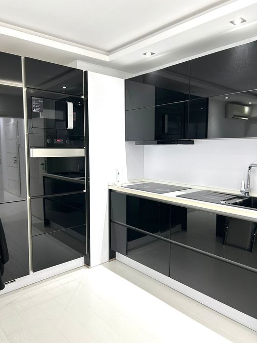 Дава се под наем Двустаен апартамент в Бургас, Изгрев - 48 кв.м за 598.23 € - Снимка #3