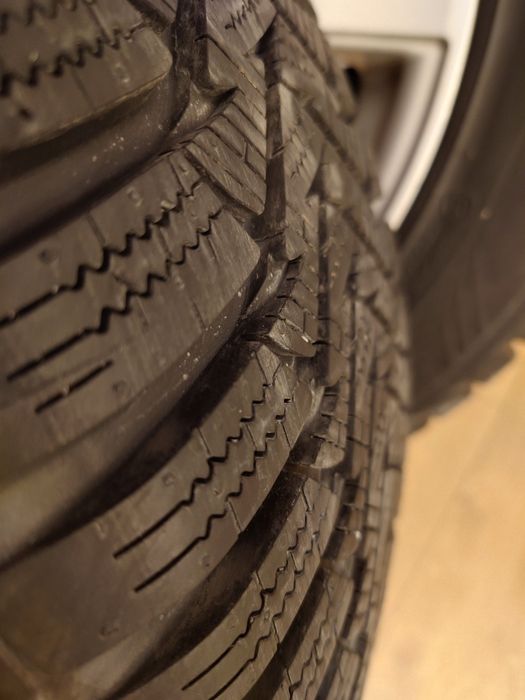 зимни гуми 205 55 16 LAUFENN (Hankook ) , 4 бр.