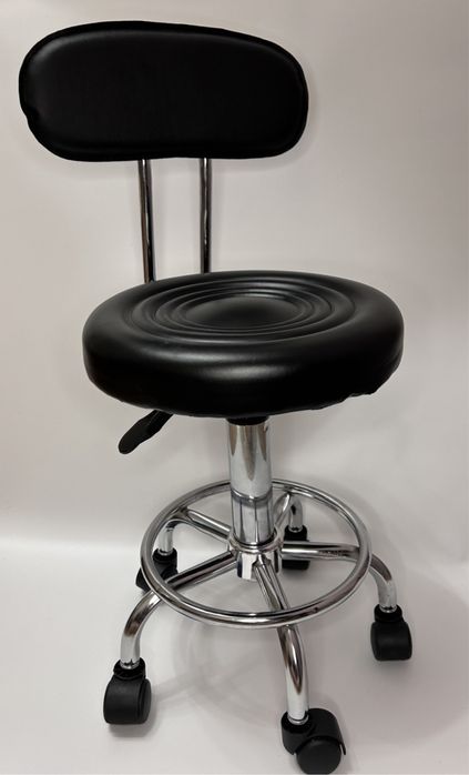 Стул для мастера со спинкой