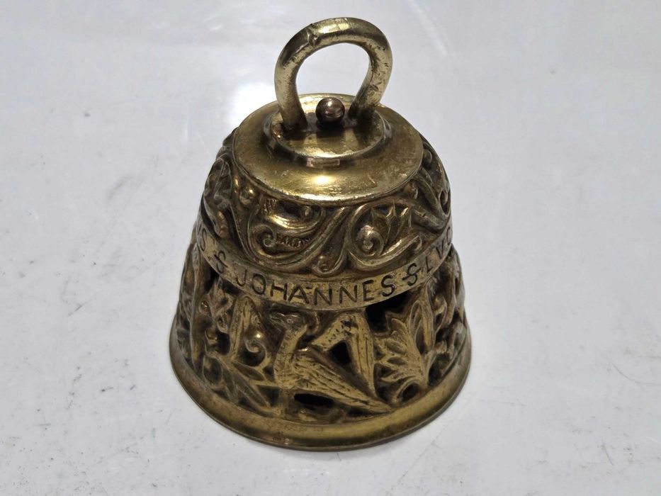 Lot vintage de 13 clopote si clopotei diferiti