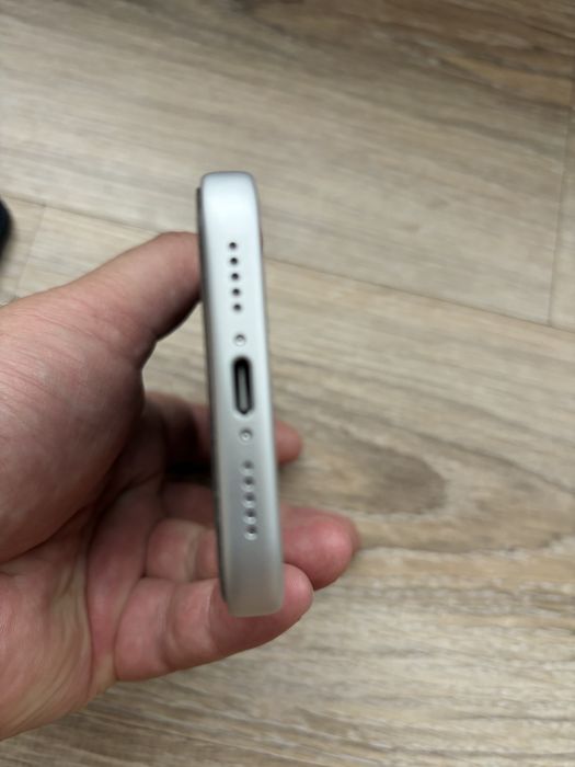 Продам iphone 17 pro 256