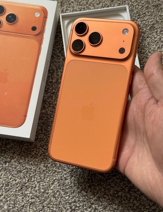 iPhone 17 pro max ,  256 gb , 100% acc