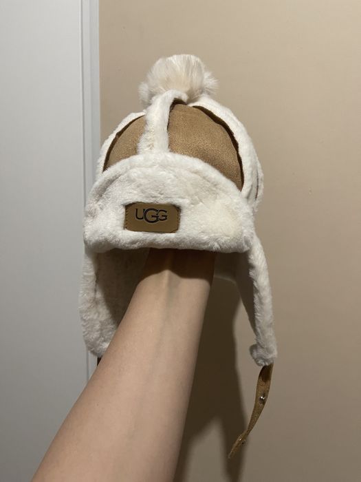 Абсолютно новые шапочки UGG