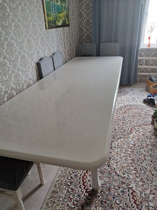 Қонаққа қарсылауға арналған стол сатылады