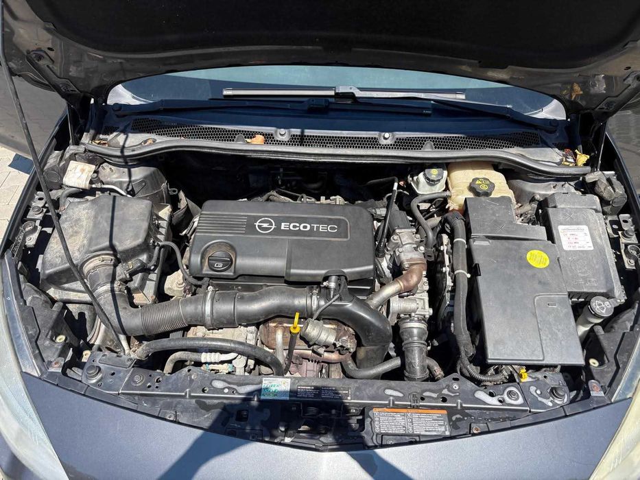 Vand Opel Astra J 1.7 CDTI 2010