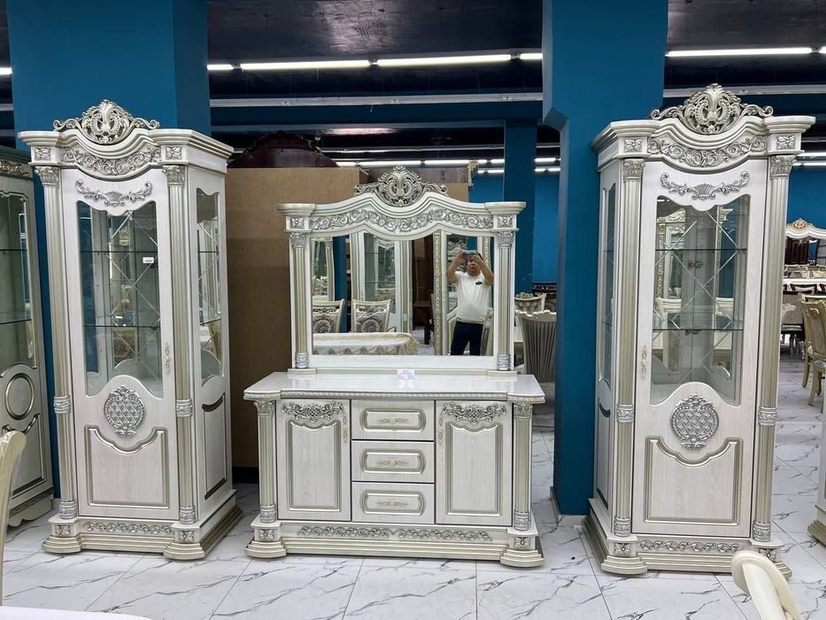 Пенал камот ва стенка