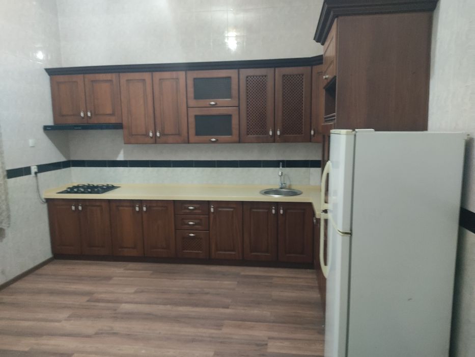 Сдается комната долгосрочно возле метро