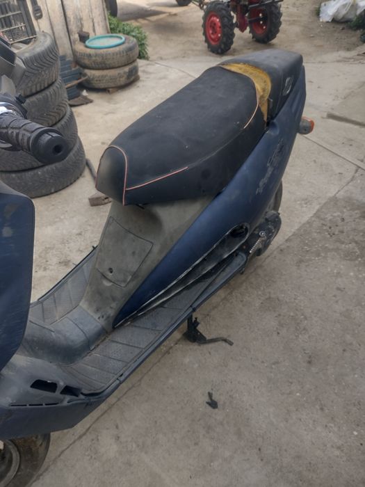 Scuter malaguti f12