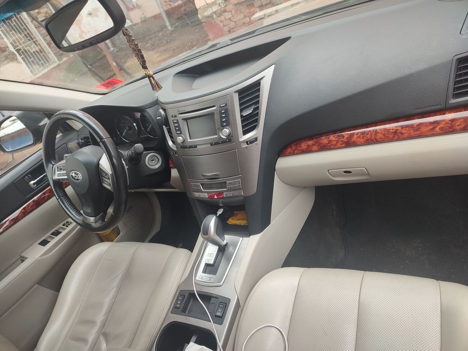 Субару аутбэк 2012