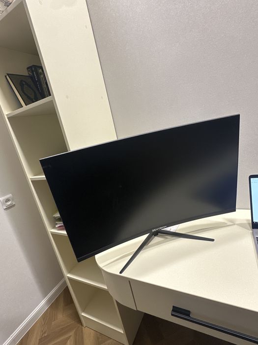 Monitor 27 XTECH