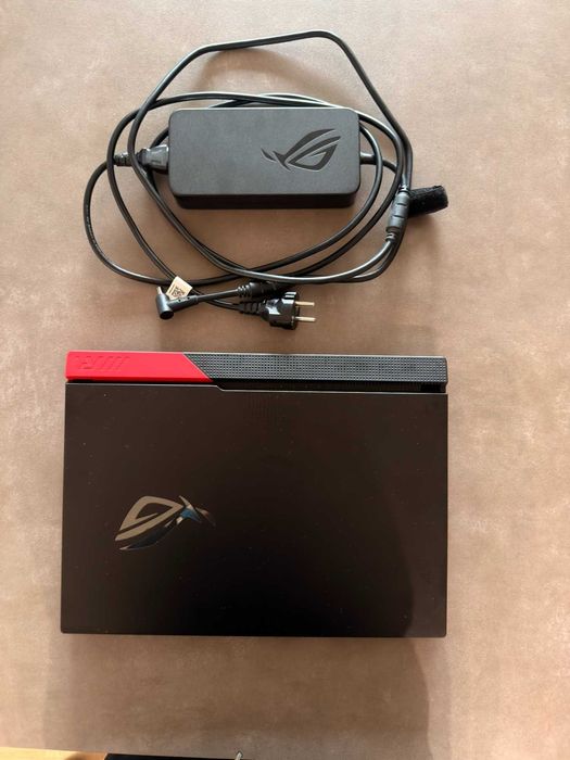 Лаптоп Asus ROG 15 инча