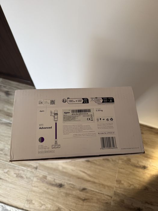 Aspirator vertical Dyson V11 Advanced - Nou - Sigilat
