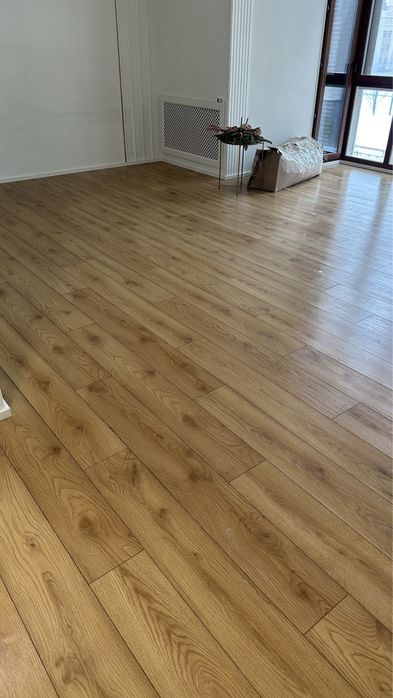 Продам б/у ламинат