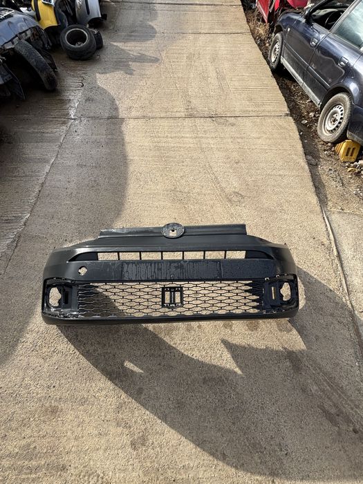 предна броня за vw caddy  2K7807221