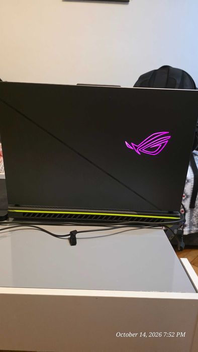 Laptop Gaming ASUS ROG Strix G18 G814JIR 2.5K
