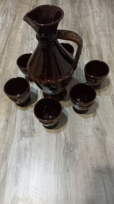 Продавам сервиз за вино. Нов.