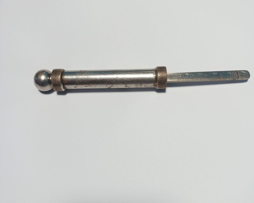 Manometru pentru anvelope