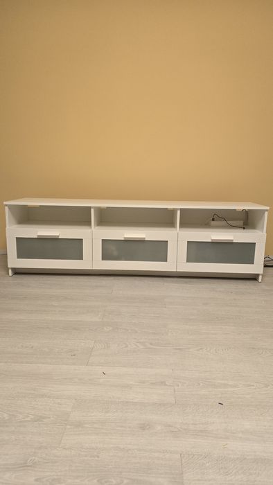 Продам тумбу ТВ IKEA