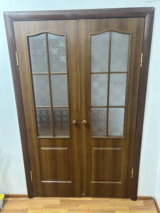 Дверь для комнотей