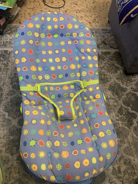 Продам шезлонг детский